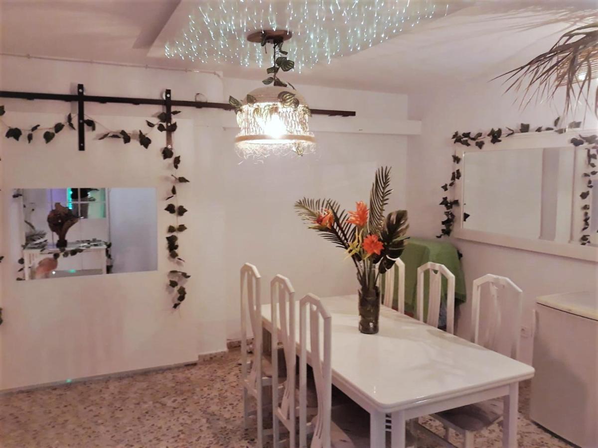 Wonder Rooms Nerja Guest House Esterno foto